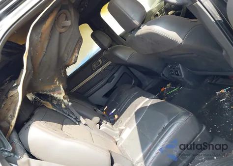 2019 Ford Explorer Sport z USA, uszkodzony, nr VIN 1FM5K8GT6KGB36329